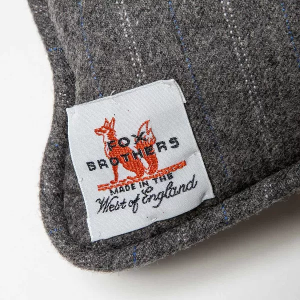 Fox Brothers Exklusiv Fur Michael Jondral: Kissen Aus Original-Fuchsflanell Mit Kreidestreifen* Freizeitkleidung